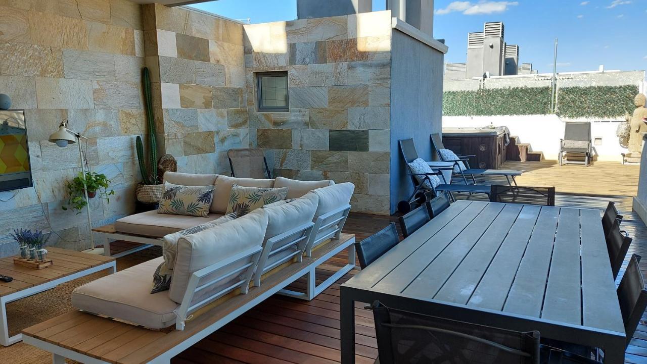 Apartamento Atico De Lujo Con Jacuzzi Climatizado En Terraza Elche Exterior foto