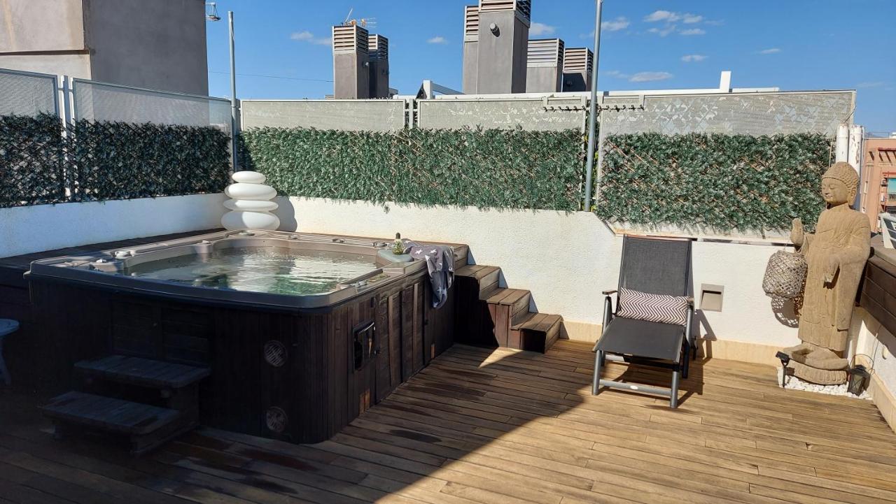 Apartamento Atico De Lujo Con Jacuzzi Climatizado En Terraza Elche Exterior foto