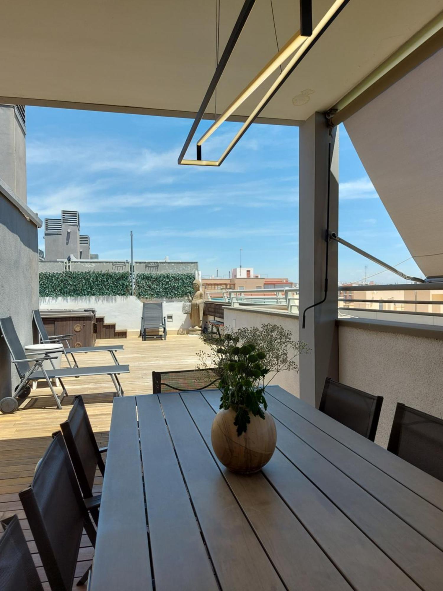 Apartamento Atico De Lujo Con Jacuzzi Climatizado En Terraza Elche Exterior foto