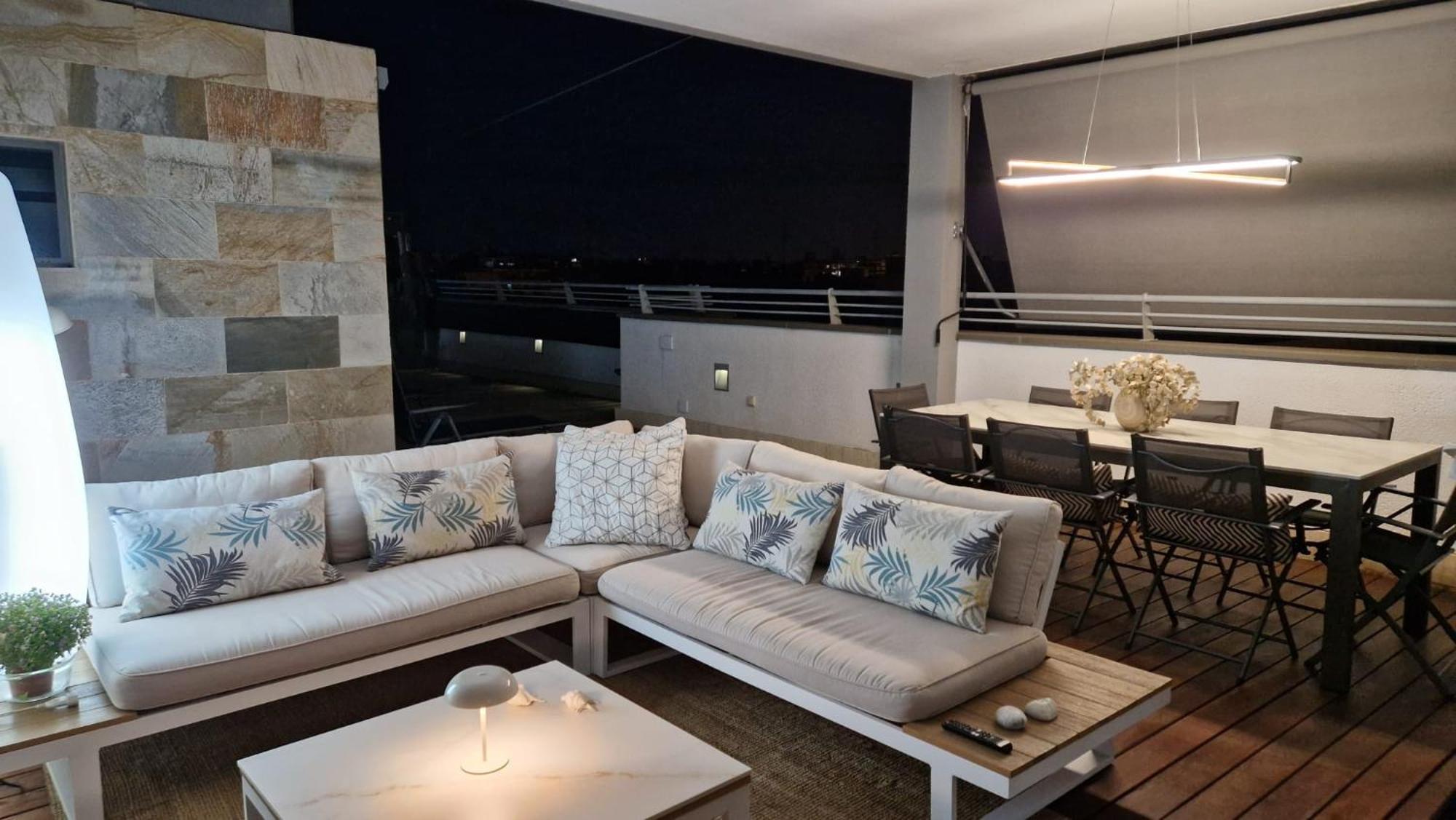 Apartamento Atico De Lujo Con Jacuzzi Climatizado En Terraza Elche Exterior foto
